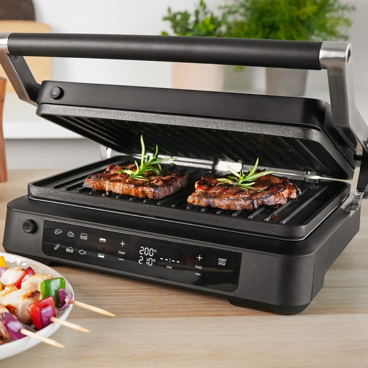 Nowy grill elektryczny Dual Cook - urządzenie, które dopasowuje się do Twojego stylu gotowania